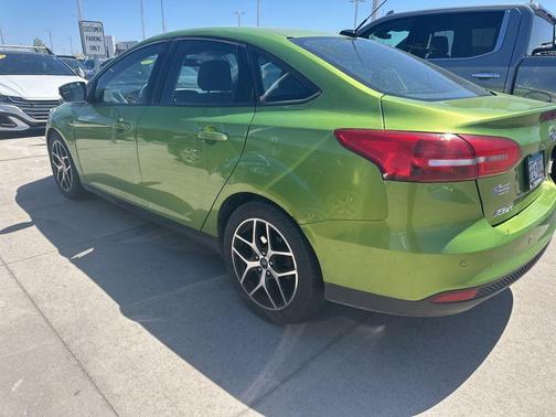 OUTRAGEOUS GREEN METALLIC 2018 Ford Focus SEL