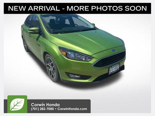 OUTRAGEOUS GREEN METALLIC 2018 Ford Focus SEL