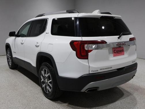 2023 GMC Acadia AWD SLT