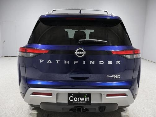 2023 Nissan Pathfinder Platinum 4WD