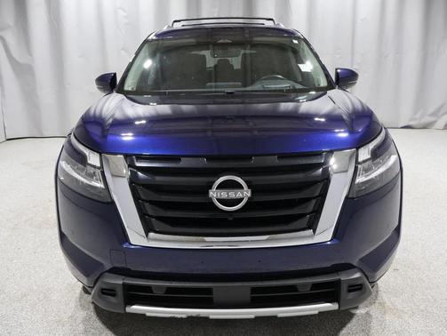 2023 Nissan Pathfinder Platinum 4WD