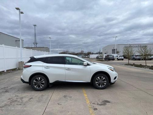 Pearl White 2015 Nissan Murano SL