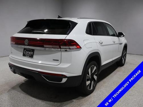 2024 Volkswagen Atlas Cross Sport 2.0T SE w/Technology 4MOTION