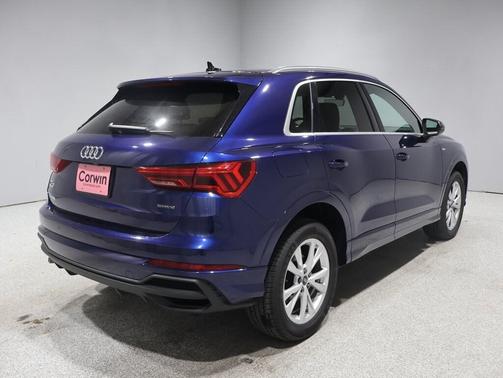 2024 Audi Q3 Premium 45 TFSI S line quattro Tiptronic