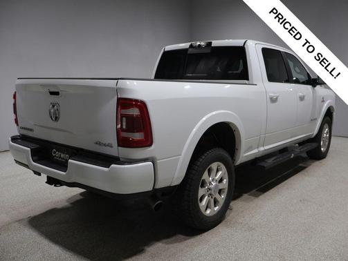 Bright White Clearcoat 2019 RAM 2500 Laramie Crew Cab 4x4 6'4' Box