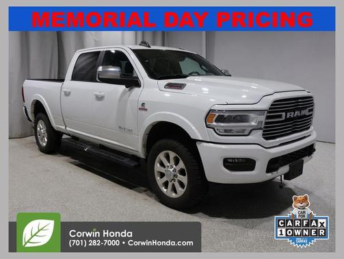 Bright White Clearcoat 2019 RAM 2500 Laramie Crew Cab 4x4 6'4' Box