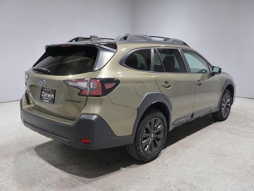 Autumn Green Metallic 2025 Subaru Outback Onyx Edition