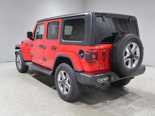 Firecracker Red Clearcoat 2018 Jeep Wrangler Unlimited Sahara