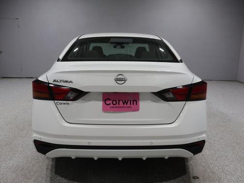 2024 Nissan Altima S FWD