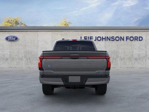 2025 Ford F-150 Lightning Platinum