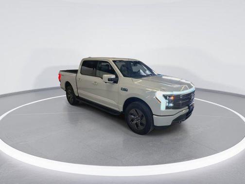 2024 Ford F-150 Lightning LARIAT