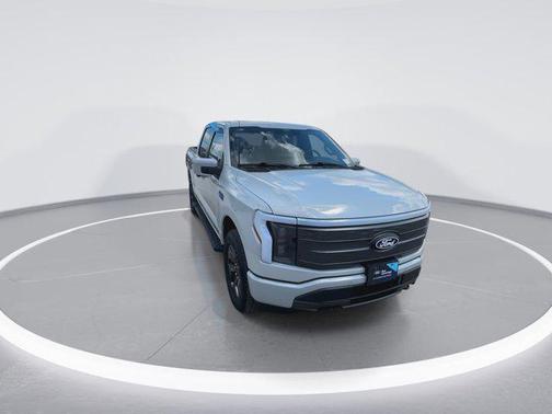 2024 Ford F-150 Lightning LARIAT