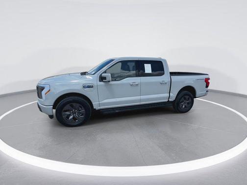 2024 Ford F-150 Lightning LARIAT