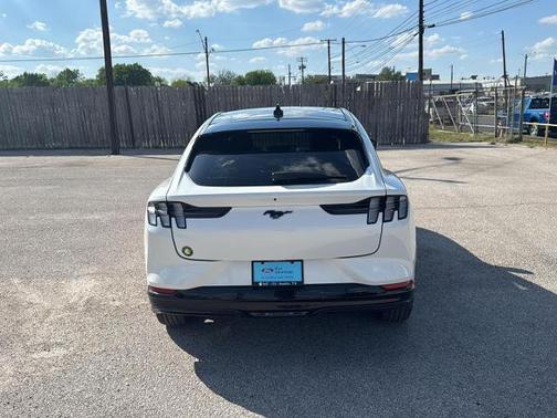 STAR WHITE MET TRI-COAT 2023 Ford Mustang Mach-E PREMIUM