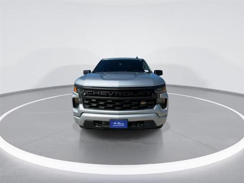 Silver Ice Metallic 2022 Chevrolet Silverado 1500 CUSTOM