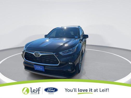 2022 Toyota Highlander Platinum