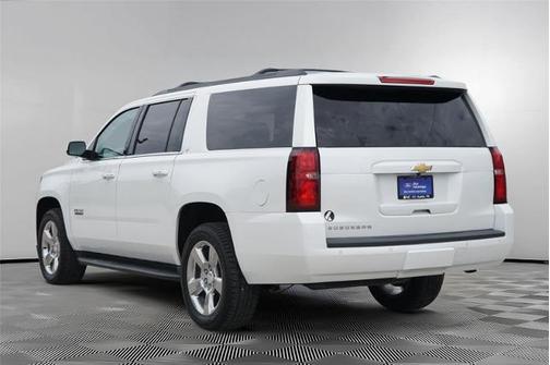 Iridescent Pearl Tricoat 2018 Chevrolet Suburban LT