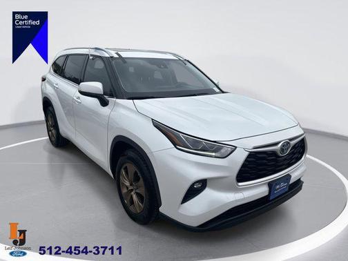 2022 Toyota Highlander Hybrid XLE