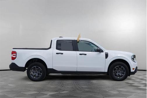 OXFORD WHITE 2025 Ford Maverick XLT
