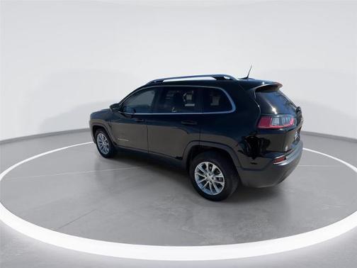 Diamond Black Crystal Pearlcoat 2019 Jeep Cherokee LATITUDE