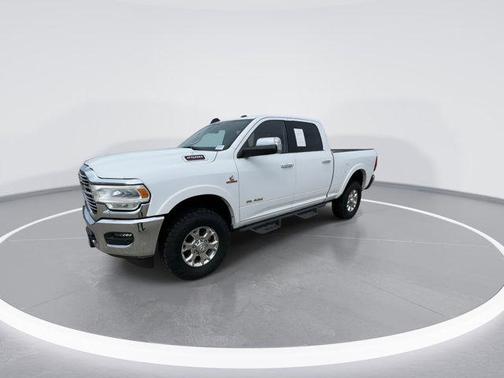 2021 RAM 2500 Laramie Crew Cab 4x4 6'4' Box