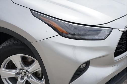 Celestial Silver Metallic 2023 Toyota Highlander LE