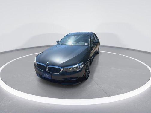 2017 BMW 530 530i