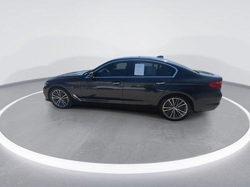 2017 BMW 530 530i