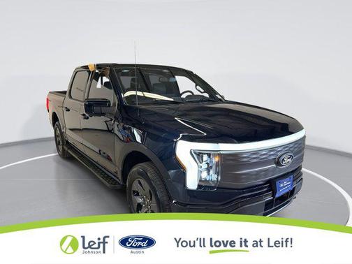 2025 Ford F-150 Lightning LARIAT