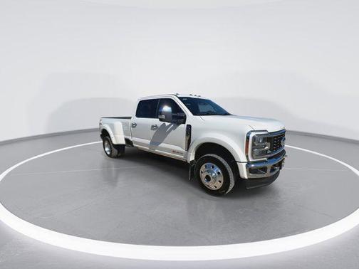 2023 Ford F-450 Lariat