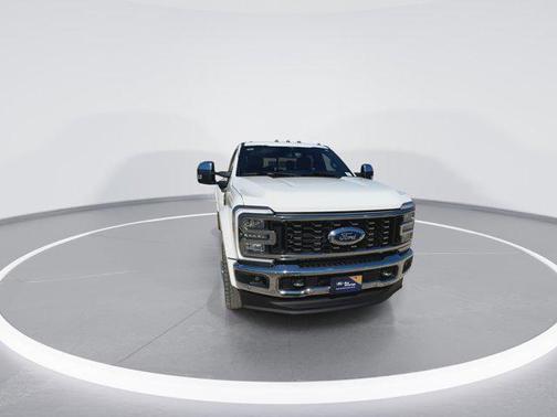 2023 Ford F-450 Lariat