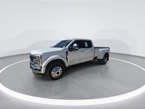 2023 Ford F-450 Lariat