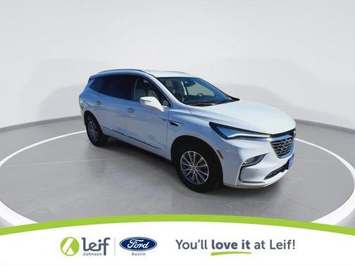 2024 Buick Enclave Essence FWD