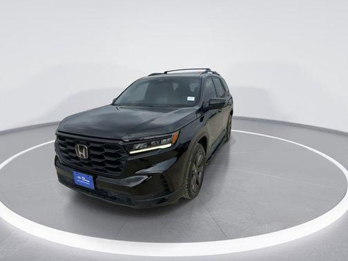 2023 Honda Pilot 2WD Sport