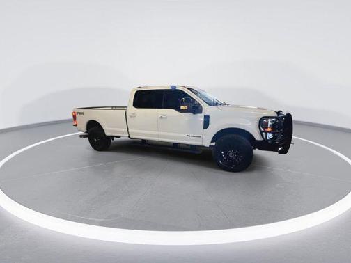 2022 Ford F-350 Lariat