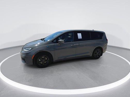 2022 Chrysler Pacifica Hybrid Limited