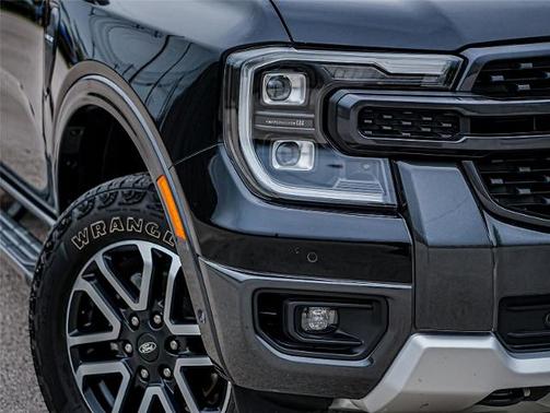 SHADOW BLACK 2024 Ford Ranger LARIAT