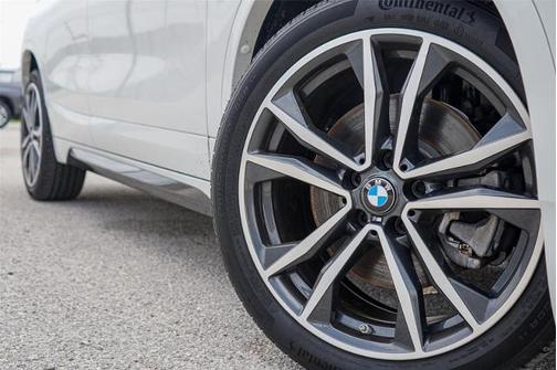 Alpine White 2023 BMW X2 SDRIVE28I