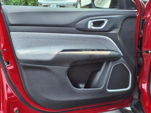 Red Hot Pearlcoat 2024 Jeep Compass Latitude