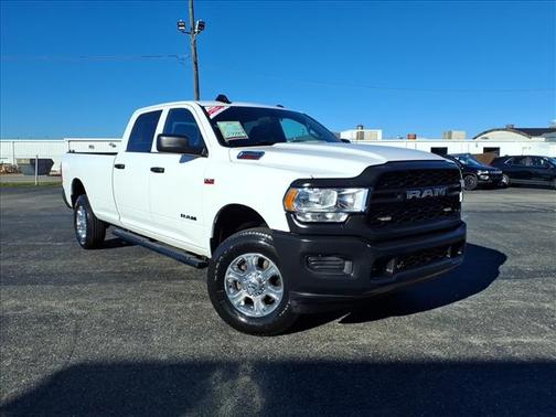 2022 RAM 2500 Tradesman Crew Cab 4x4 8' Box
