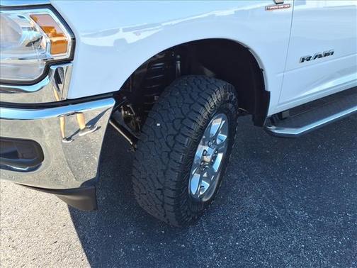 2024 RAM 3500 Big Horn Crew Cab 4x4 8' Box