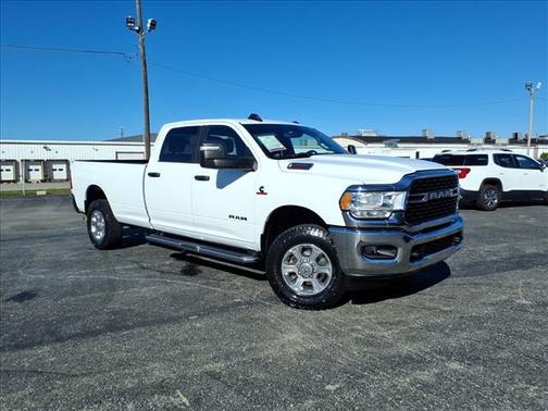 2024 RAM 3500 Big Horn Crew Cab 4x4 8' Box