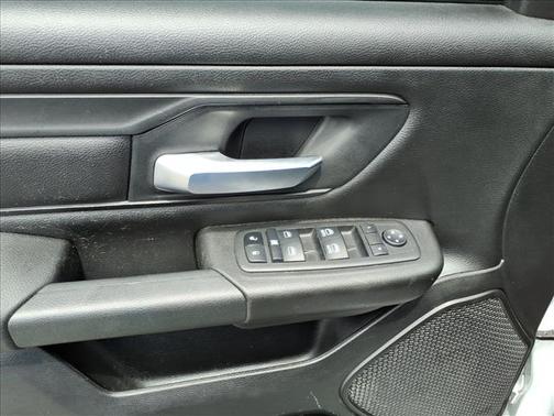 Bright White Clearcoat 2023 RAM 1500 Tradesman