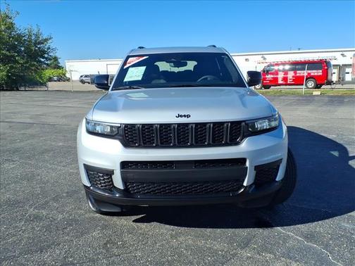 2024 Jeep Grand Cherokee L Altitude