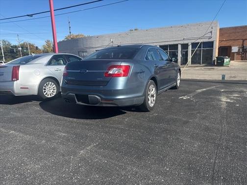 2010 Ford Taurus SEL