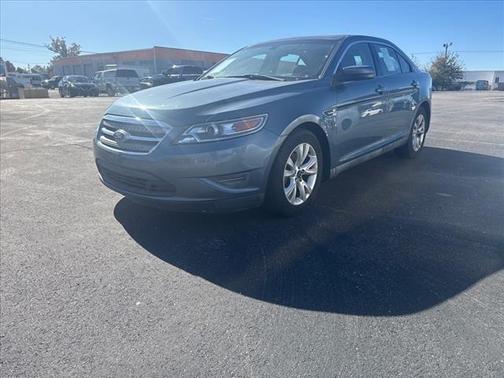 2010 Ford Taurus SEL