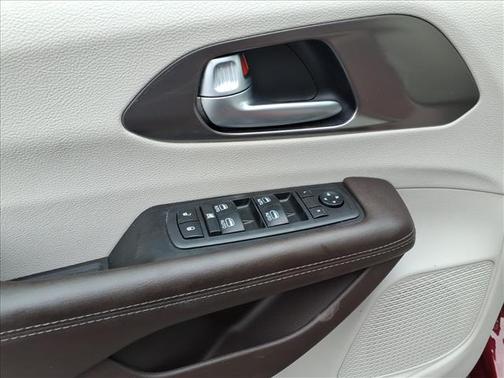 2018 Chrysler Pacifica Touring-L Plus