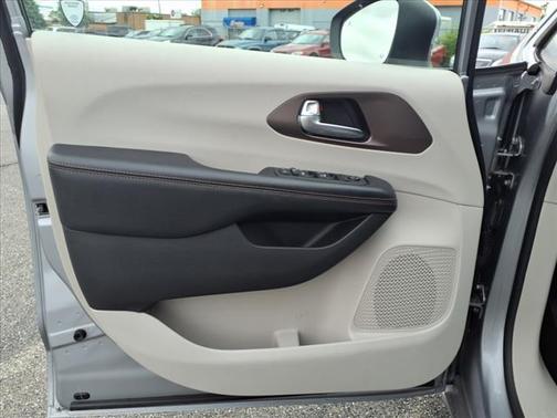 2019 Chrysler Pacifica LX