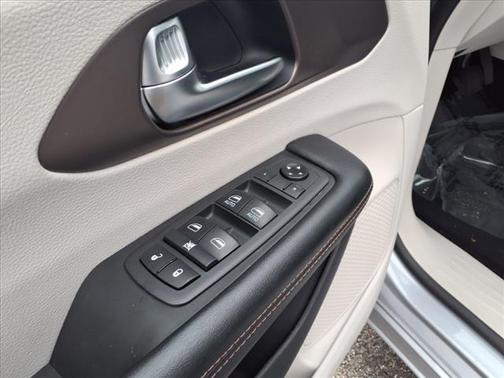 2019 Chrysler Pacifica LX