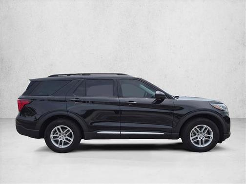 Agate Black Metallic 2025 Ford Explorer Active